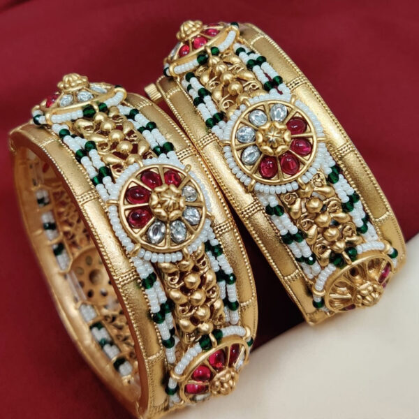 Bangles Pearl Kundan kada Set Brass Premium quality