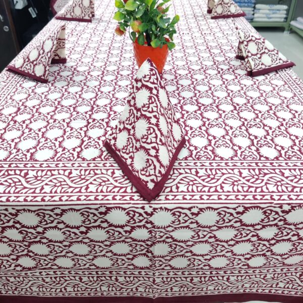 HANDBLOCK PRINTED 6 SEATER DINING COTTON MAHROON TABLE COVER WITH 6 FULL PRINTE NAPKINS SKU6.1JAPUD