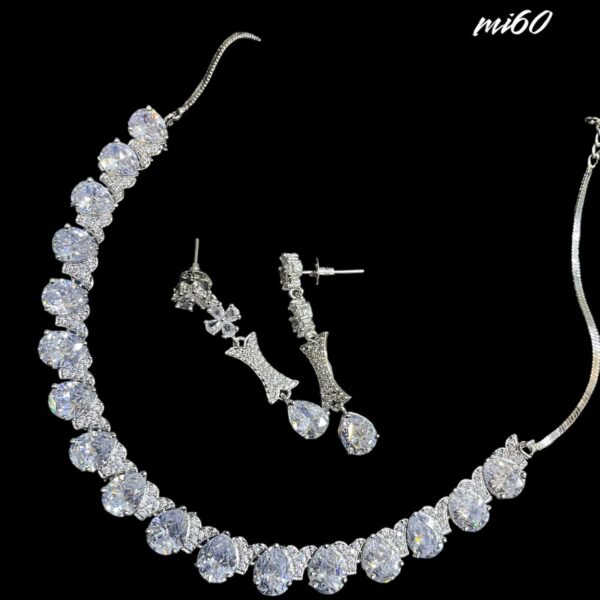 Artificial Design Diamond Necklace Set