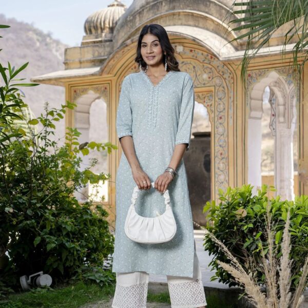 Women Green Floral  Ethnic Printed Self  Design Pure Cotton  V-Shaped neck Jaipuri Kurti