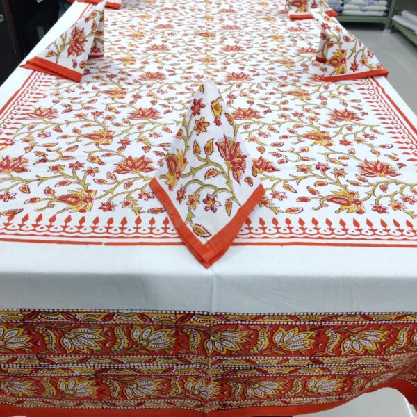HANDBLOCK PRINTED 6 SEATER DINING COTTON TABLE COVER WITH 6 FULL PRINTE NAPKINS SKU6.1JAPUD